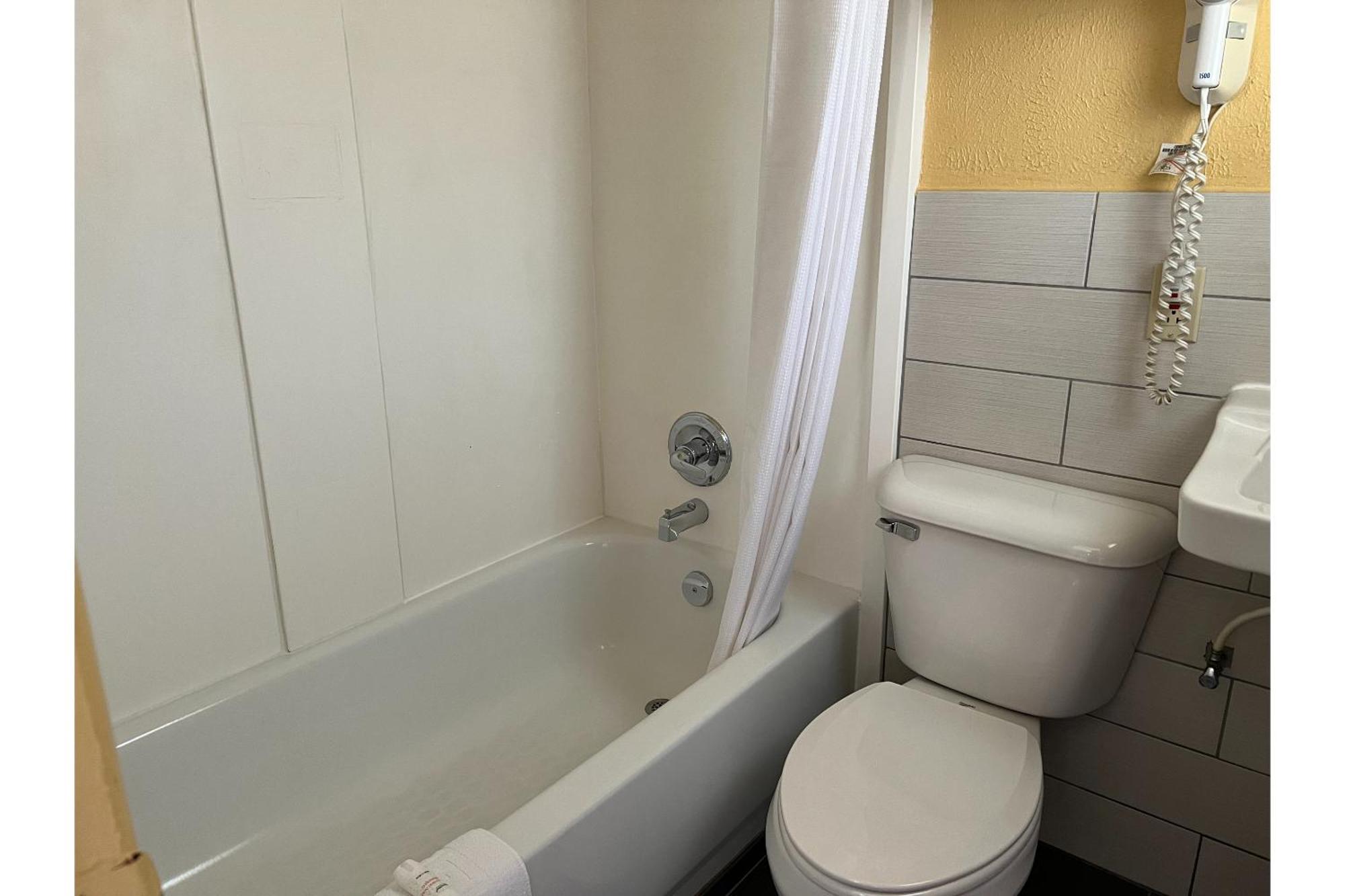 Budget Inn Motel Toledo Perrysburg I-280 Millbury ภายนอก รูปภาพ